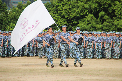 2018.9 新生军训结营阅兵仪式